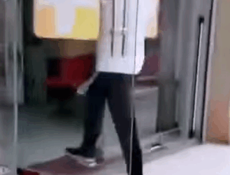 T0208013 Found love on the street part2